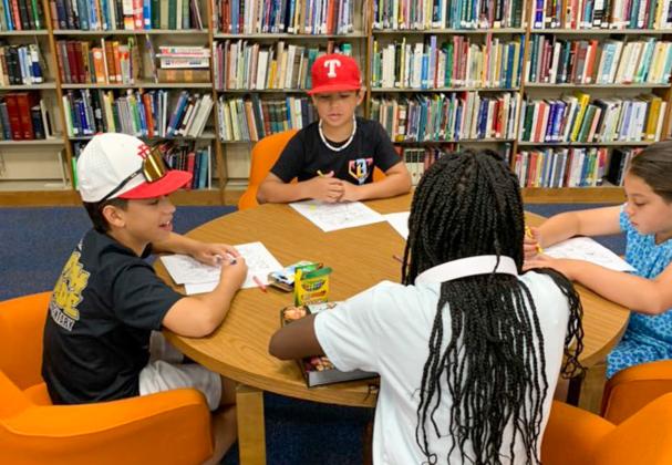 Memphis Public Library’s Summer Reading Club is in full swing, with readers joining for the first club meeting Tuesday, June 3. Held at 10:30 a.m. every Tuesday throughout June, the 2025 Summer Reading Club theme is “Color Our World,” which highlights the importance of embarking on a journey of art and creativity and celebrating the myriad ways in which art enriches lives. Memphis Public Library