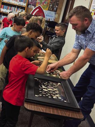 Wellington Elementary School kindergarteners study geology