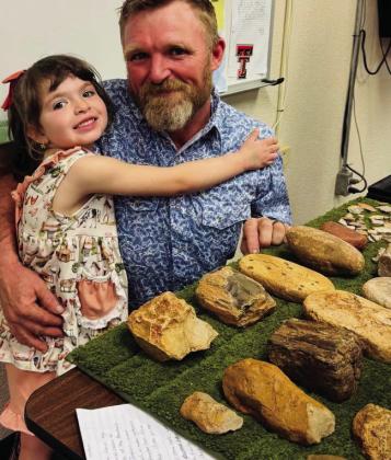 Wellington Elementary School kindergarteners study geology