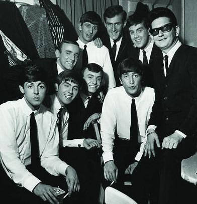 Roy Orbison with the Beatles and staff in 1963.