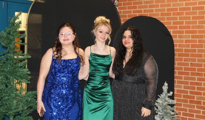 Childress FCCLA hosts Winter Formal