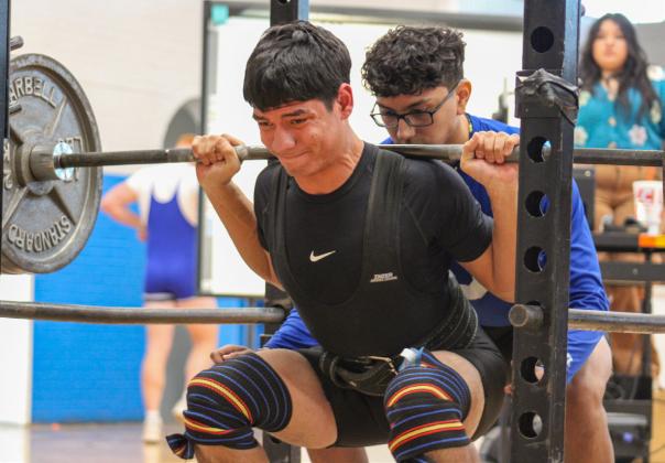 Cyclones compete in powerlifting meet