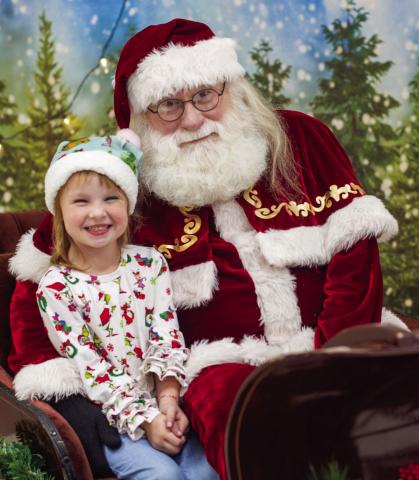 Santa Claus comes to Childress