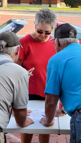 Dozens attend Memphis Chamber Poker Fun Run