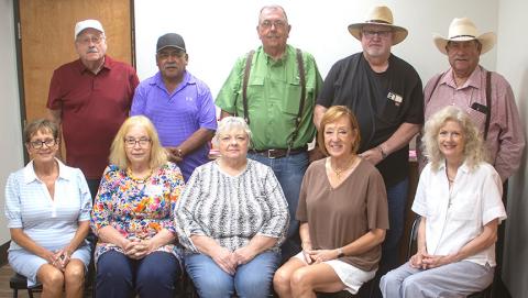 Skyrocket parties reunite classmates - Class of 1971