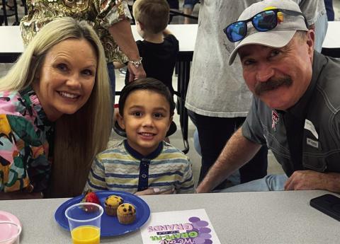 Wellington Elementary School Head Start and prekindergarten classes hosted Grapes for Grandparents Thursday, Sept. 5 in the school cafeteria, expressing appreciation for all that grandparents do for the students. Guests and students feasted on fresh fruit, including grapes, muffins and orange juice. Photo Courtesy of Wellington Elementary School