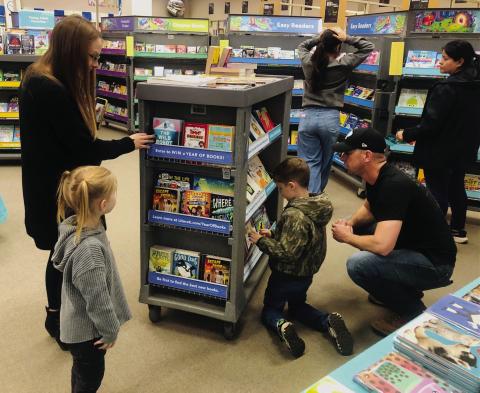 Hartman family visits Collingsworth Public Library’s book fair