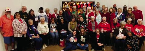 Wellington Senior Citizens Center creates holiday fun