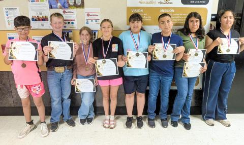 Memphis Middle School students earn a Certificate of Achievement for meeting their Accelerated Reading (AR) goal every six weeks. Additional, Elizabeth Acevedo read 1,291,998 words throughout the school year. MEMPHIS ISD