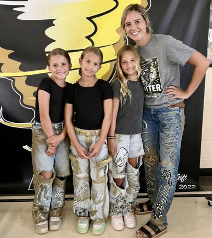 Memphis ISD welcomes Lewis family