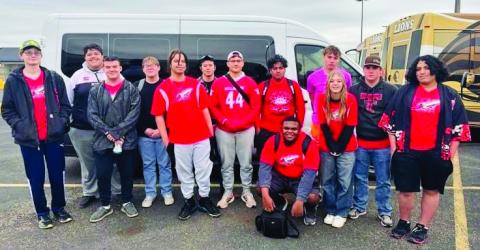 Wellington advances 11 eSports students to state