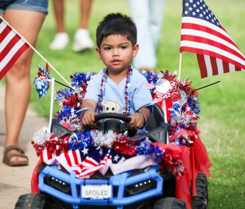 Hundreds, including dozens of Kids’ Parade entries, attend the Fourth of July Party in the Park Saturday at Fair Park in Childress. At the event, attendees enjoyed vendor booths and food trucks, live music, fireworks and more, which was kicked off by a Fourth of July Parade and Childress Farmers Market, as well as CTX Run Club’s Stars and Strides 5K. THROUGH THE LENS OF LIZ