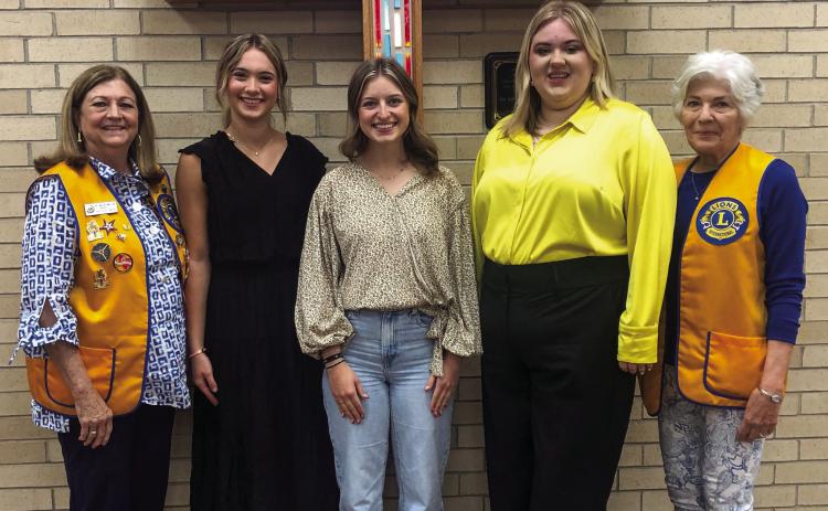From three candidates, Wellington Lions Club selected its 2023-2024 Sweetheart. Each contender presented a speech during the Monday, May 15 meeting, describing their involvement at Wellington High School and additional activities. Summer Neufeld, center, is the new Wellington Lions Club Sweetheart. From left: Lion Margret Wood, Madeleine Kane, Neufeld, Cortlyn McKinley, Lion Linda Powell. The Red River Sun/Bev Odom