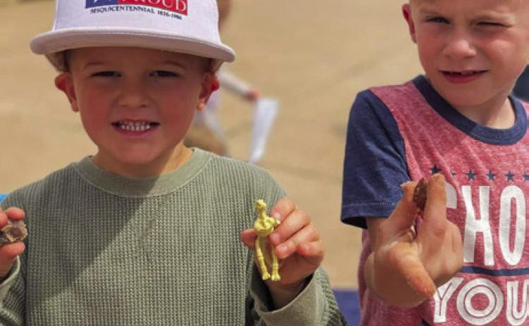 Fossil finds: Childress County Heritage Museum hosts Archaeological Dig