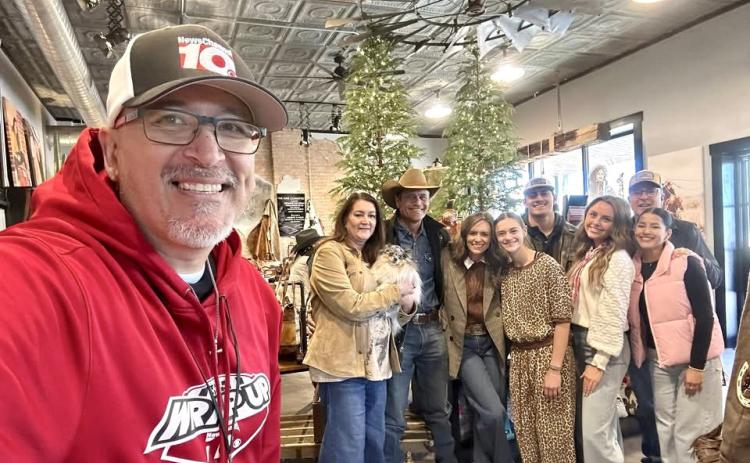 New Channel 10’s Ruben on the Road features 1930 Remnant, a local retail concept store by STS Ranchwear owners Stran and Jennifer Smith. “Thank you, 1930 Remnant, for letting me come out and visit you guys,” Ruben on the Road’s Ruben Flores said. “Keep you the great work in Childress.” To watch “Ruben on the Road: Childress business proud to keep roots in the Texas Panhandle,” visit newschan- nel10. com. Ruben on the Road