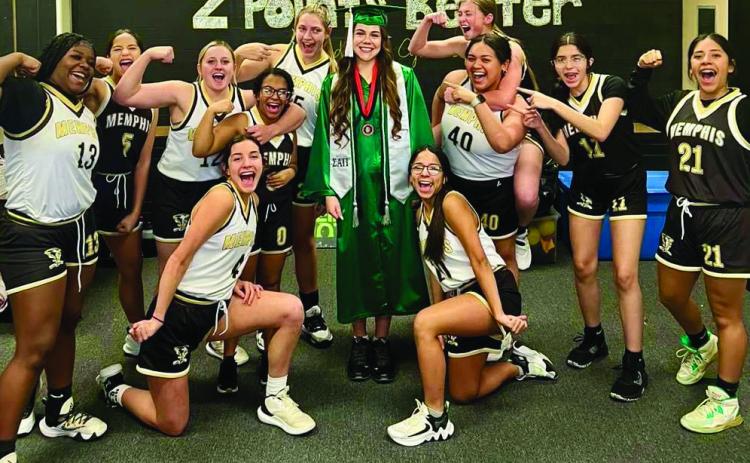 Memphis senior Macaela Graham graduates from Clarendon College