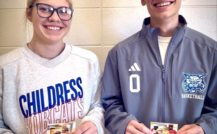 Childress’ Emma Jalomo and Caleb Moore are the McDonald’s Wednesday Whoppers of the Week, thanks to recent game-aiding plays. Jalomo averaged 17 points over the last five games, helping lead her team to the Brady Tournament Championship, while Moore averaged 15 points over the last five games, leading his team to a 4-1 record. Moore was also selected to the Childress Rotary Holiday Basketball Invitational All-Tournament Team.