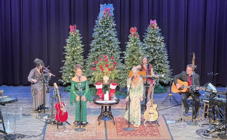 Captured from the balcony of the historic Wellington Ritz Theatre, fans filled the venue for the 8 p.m. Friday, Dec. 5 Grits and Glamour Tour performance by highly acclaimed Pam Tillis and Lorrie Morgan. The country music classics delighted both old and new fans as they made their stop in Collingsworth County as they travel across North America. Fans exchanged rave reviews of the unforgettable Christmas season performance at the elegantly attired Ritz venue.