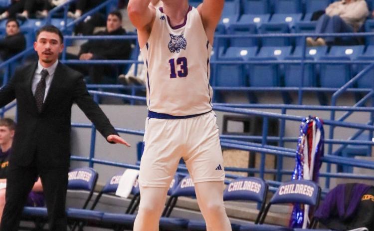The Childress Bobcat bid farewell to their four-game losing streak, skating past the River Road Wildcats in a 64-32 final Tuesday, Jan. 20 in Childress, which they followed with a tight 73-71 victory over Tulia on Thursday, Jan. 22.