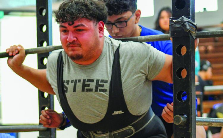 Childress, Memphis lifters compete at regional meets