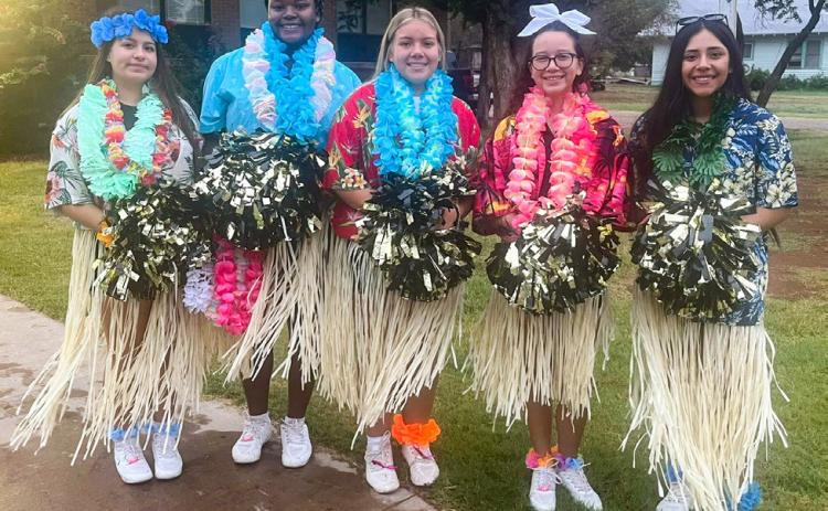 Cyclones kick off season island style