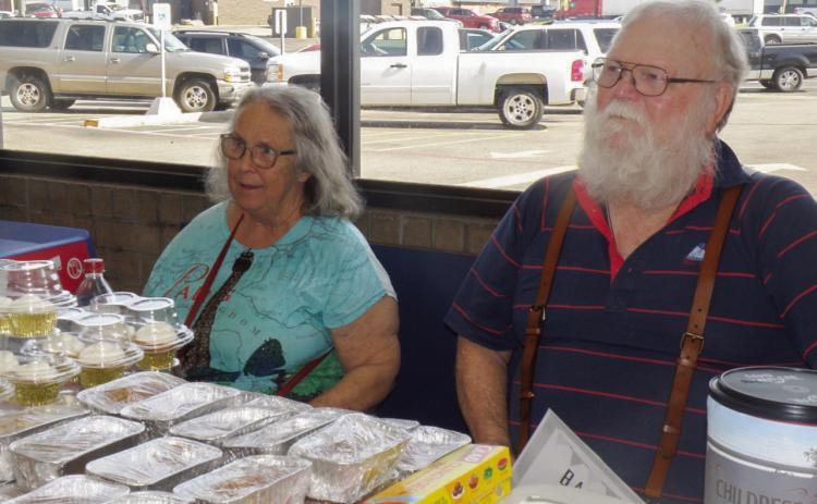 Childress Busy Beavers host bake sale