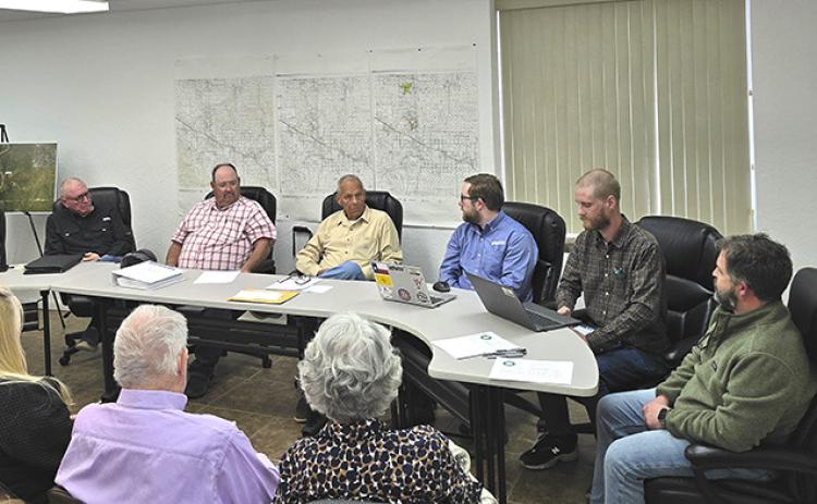 Greenbelt Water Authority Board Members meet with Freese &amp; Nichols Engineering representatves and members of the public April 7. Sun Photo