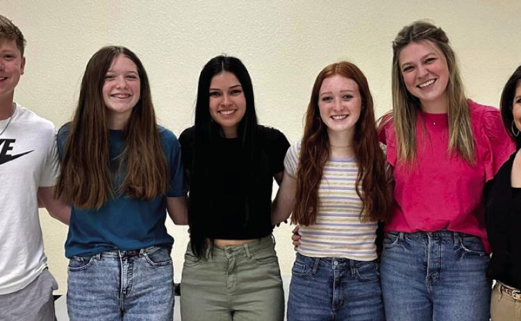 Childress Rotarians meet yearbook class