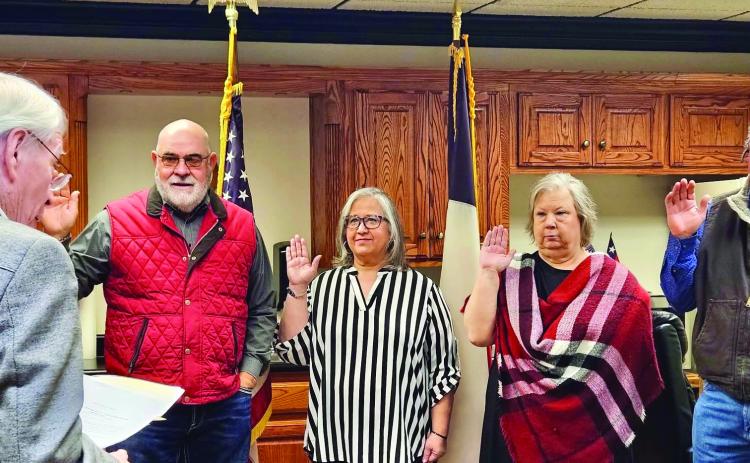 New year,new terms: Hall County officials take oath