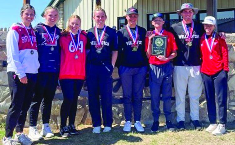 Wellington golfers advance to regional invitational