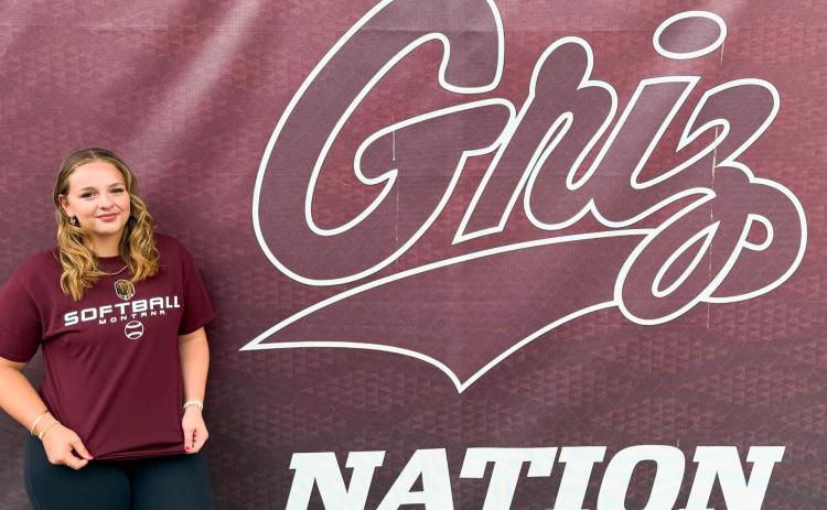 Childress High School’s Ansley Parr announces her commitment to play Division 1 softball at the University of Montana. COURTESY PHOTO