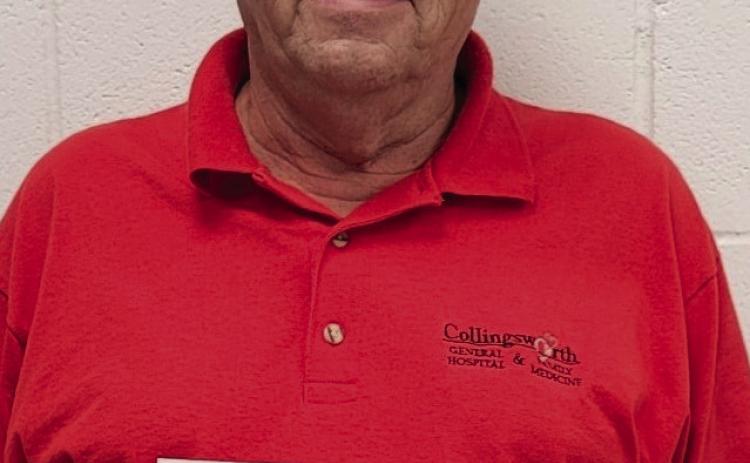 JeffLangfordacceptstheSTAR distinction for the first quarter of 2022 for his extraordinary efforts in the maintenance department of Wellington’s hospital and clinic. Courtesy Photo