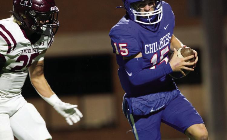 Childress downs Abernat for bi-district championship