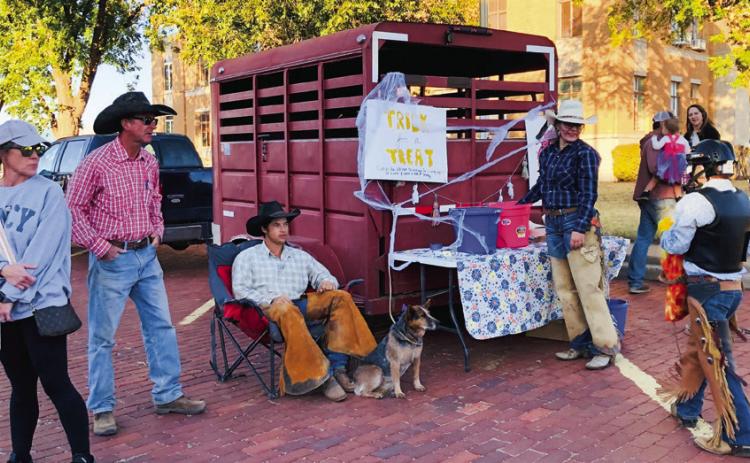 Trick-or-treaters converge on Collingsworth County Courthouse square