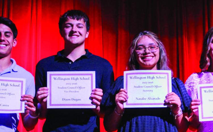 Wellington High School bestows academic awards