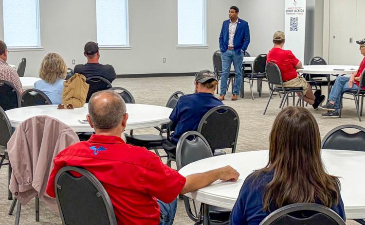 Collingsworth constituents attend mobile office
