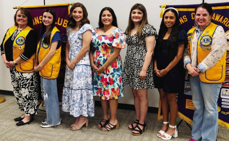 Wellington Lions Club welcomes four Sweetheart finalists to its Monday, May 5 meeting. Following the inspiration speeches, Lions selected Treylea Wiebe to serve as the 20252026 Lions Club Sweetheart. From left: Lion Lucy Owens, 2024-2025 Sweetheart Mallory O’Rear, Wiebe, Ava Garcia, Damiana Peters, Sabrina Segovia and Lion Amy Henard. The Red River Sun/Bev Odom