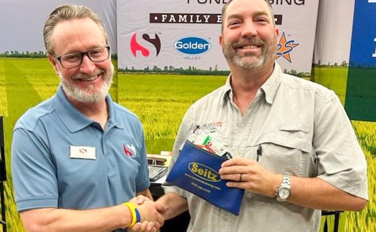 Wellington FFA gathers gift cards for Hill County