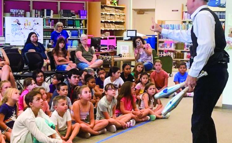 Collingsworth Public Library’s Summer Reading participants watch and interact with juggling extraordinaire Brian Wendling at 10 a.m. Tuesday, June 27. The “All Together Now” program is free. Courtesy Photo