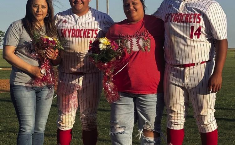 Skyrocket baseball celebrates senior night