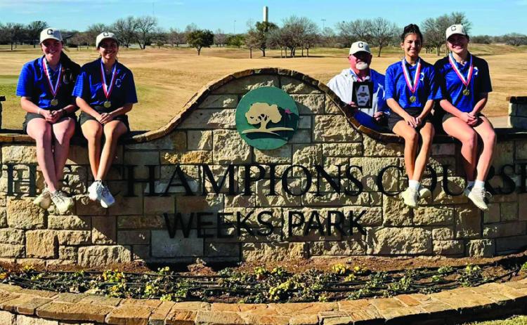 Lady Cats dominate first tournament of season