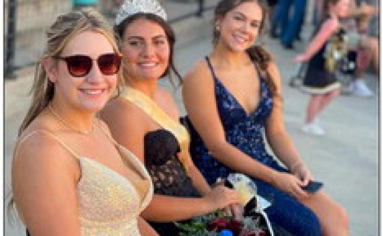 Gonzalez crowned 2023 Memphis High School Homecoming Queen