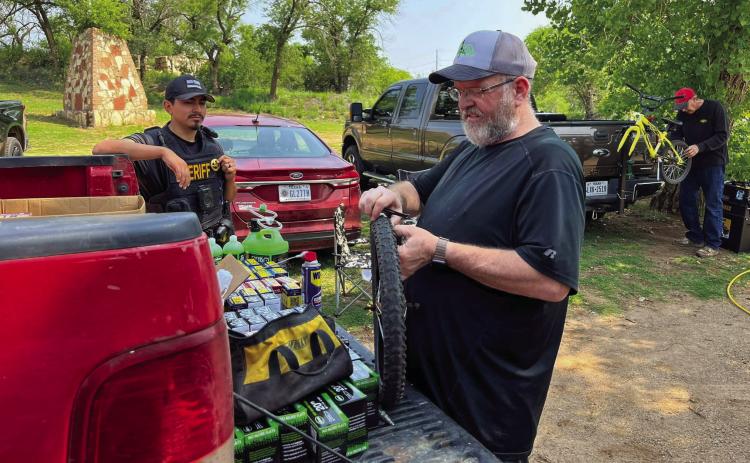 Memphis ISD hosts bicycle repair,safety event