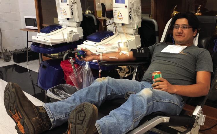 Gil gives ‘Gift of Life’