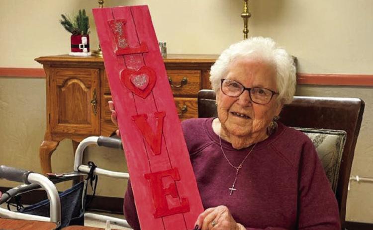Memphis Convalescent Center residents get Valentine’s Day ready