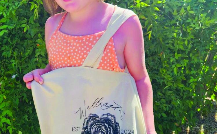 Wellington Farmer’s Market offers handy tote in a fun,outdoor event