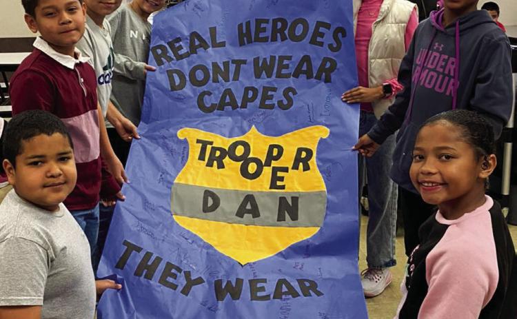 Austin Elementary School thanks District Security Director Dan Hawthorne, better known as Trooper Dan, during National School Resource Officer Appreciation Day. Photo Courtesy of Memphis ISD