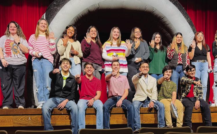 Wellington High School Class of 2026 receives senior rings