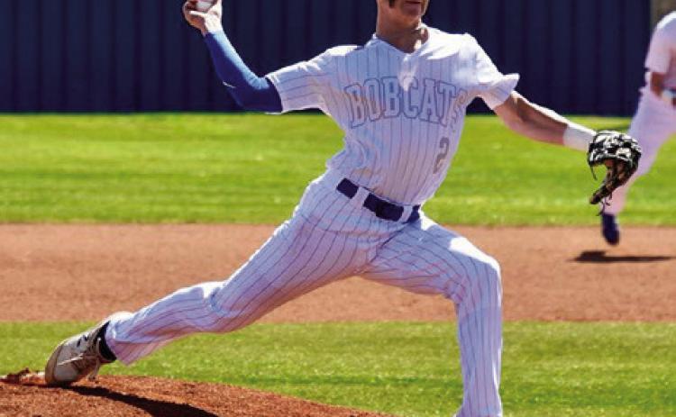 Childress’ Custer Keys pitches against the Shallowater Mustangs Saturday, March 25. Photo by Lori Rabe