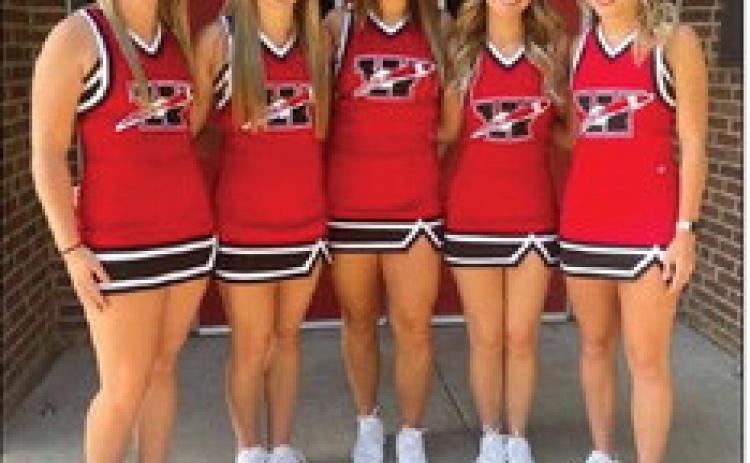 Wellington High School recently elected class officers. Senior class officers, including Reporter Kendra Bawcom, left, Vice President Kaitlin Bawcom, President Audrey Jones, Secretary Summer Neufeld and Treasurer Presley Kane, are ready to travel to the recent Amarillo River Road football game. Courtesy Photo